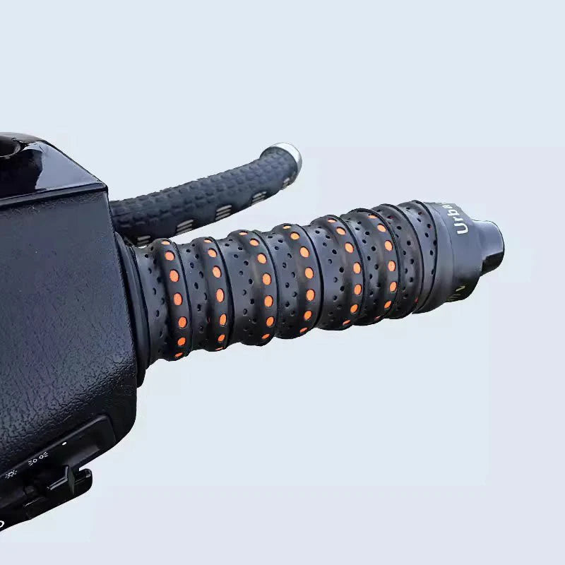 Protiskluzová měkká silikonová páska na řídítka motocyklu