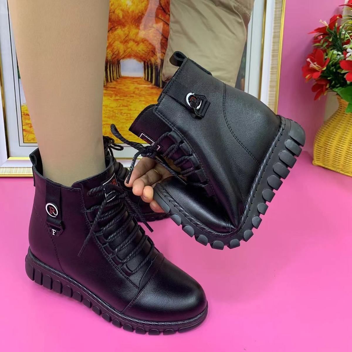 🔥Poslední akce - sleva 50 % - dámské teplé, protiskluzové kožené kotníkové boty