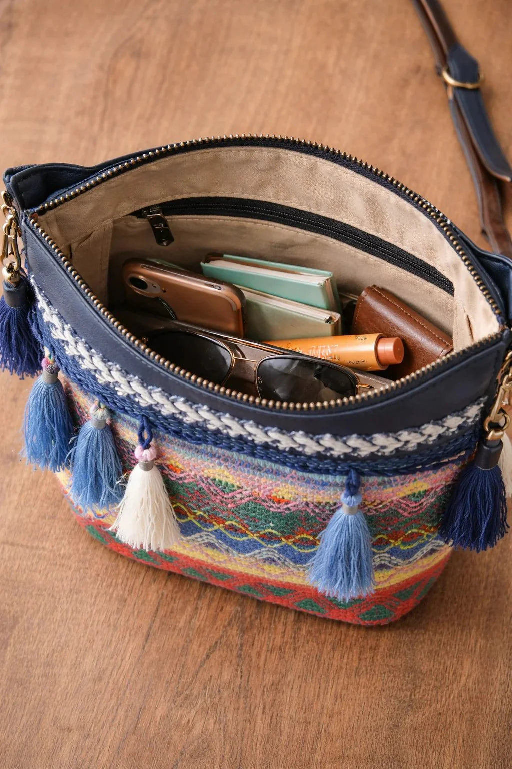 🧵 Růně tkaná kabelka ve stylu dómorodnch Američanů – 4 barvy