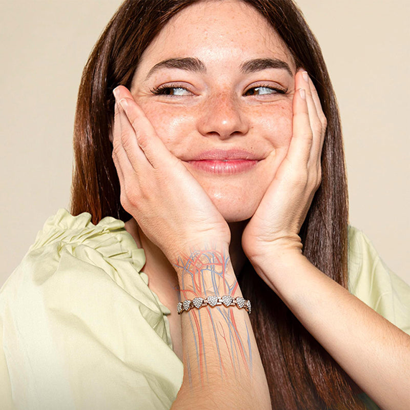 🔥 Sleva 60 % - Oslnivý magnetický měděný náramek ve tvaru srdce pro ženy! 💖✨ 99,99% čistá měď, magnety 3800 Gaussů a nastavitelný střih - elegantní, ideální jako dárek