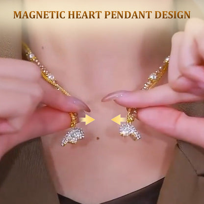 Magnetický náhrdelník s párem rozdělených srdíček