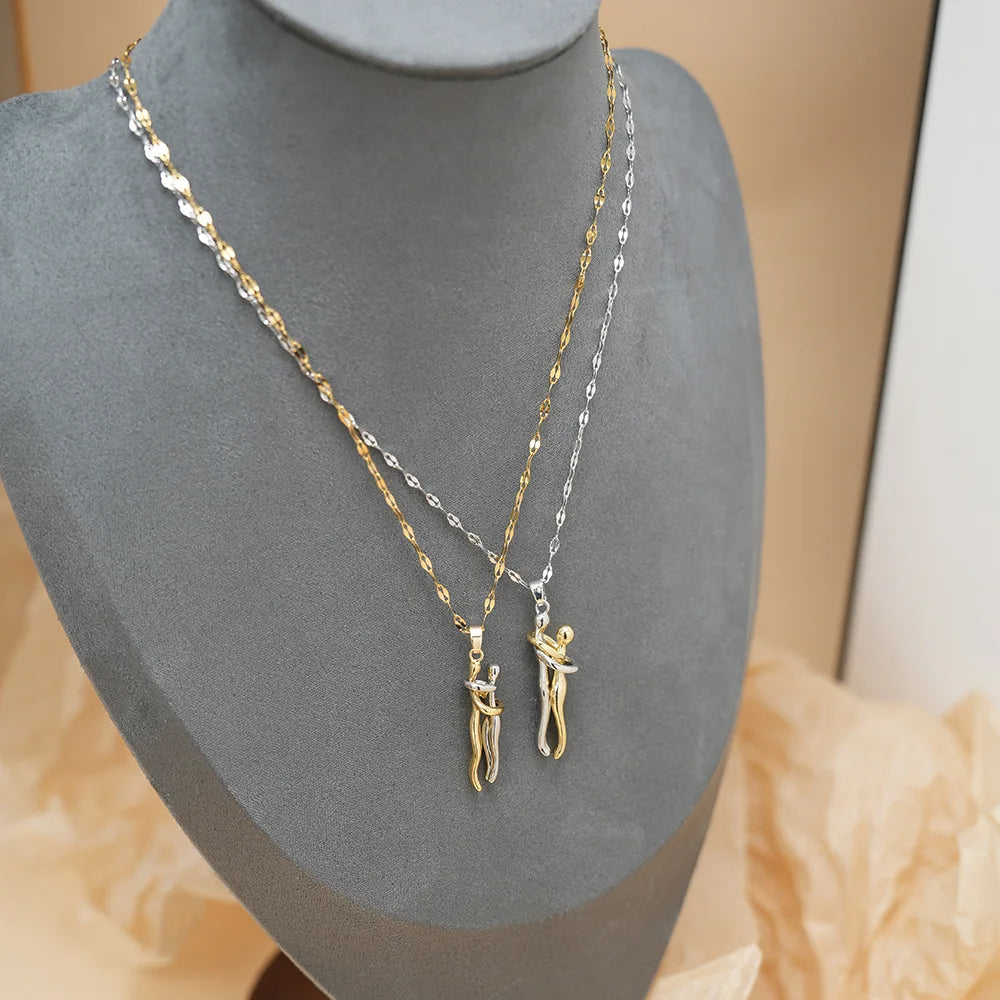 Měděný přívěsek pro objímání párů