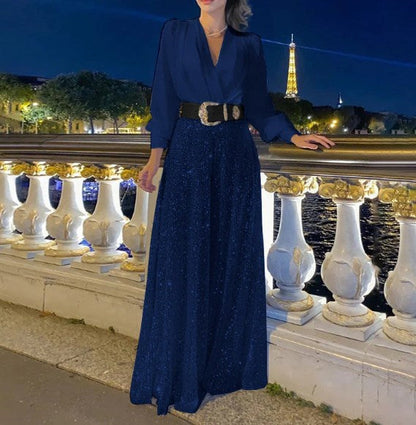 Elegantní halenka s dlouhým rukávem a výstřihem do V a flitrované overalové kalhoty se širokými nohavicemi