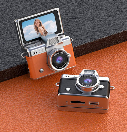 Mini retro kapesní fotoaparát, malý a přenosný, ideální na cesty a selfie.