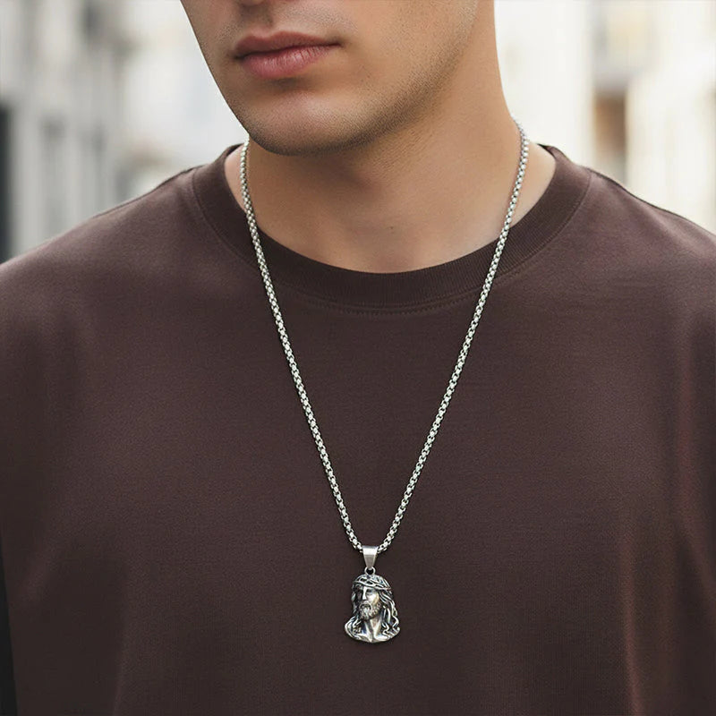 Náhrdelník s přívěskem zobrazujícím obraz Ježíše