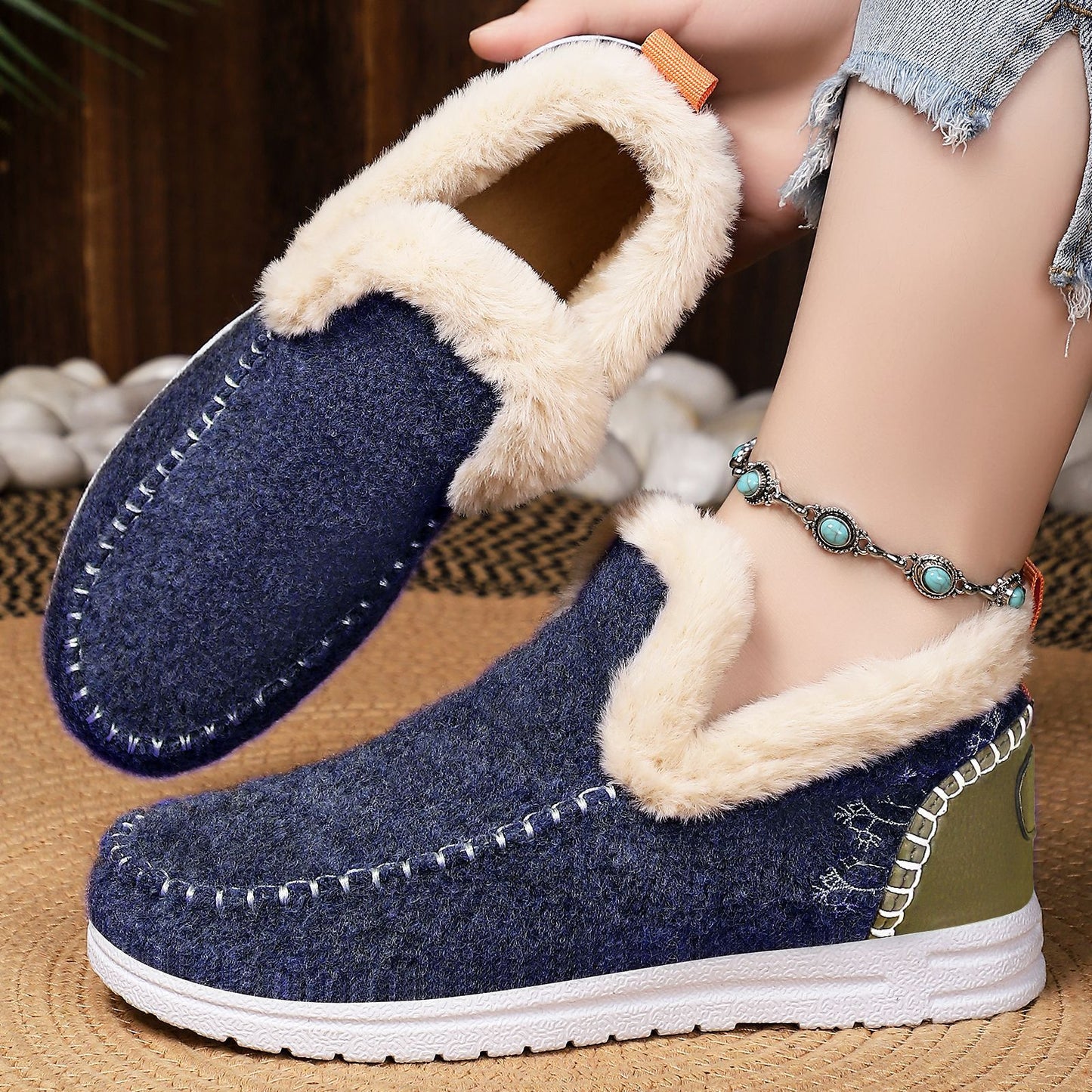 🔥Last Day Promotion 50% OFF - Women's Handcrafted Comfortable Slip-On Snow Boots