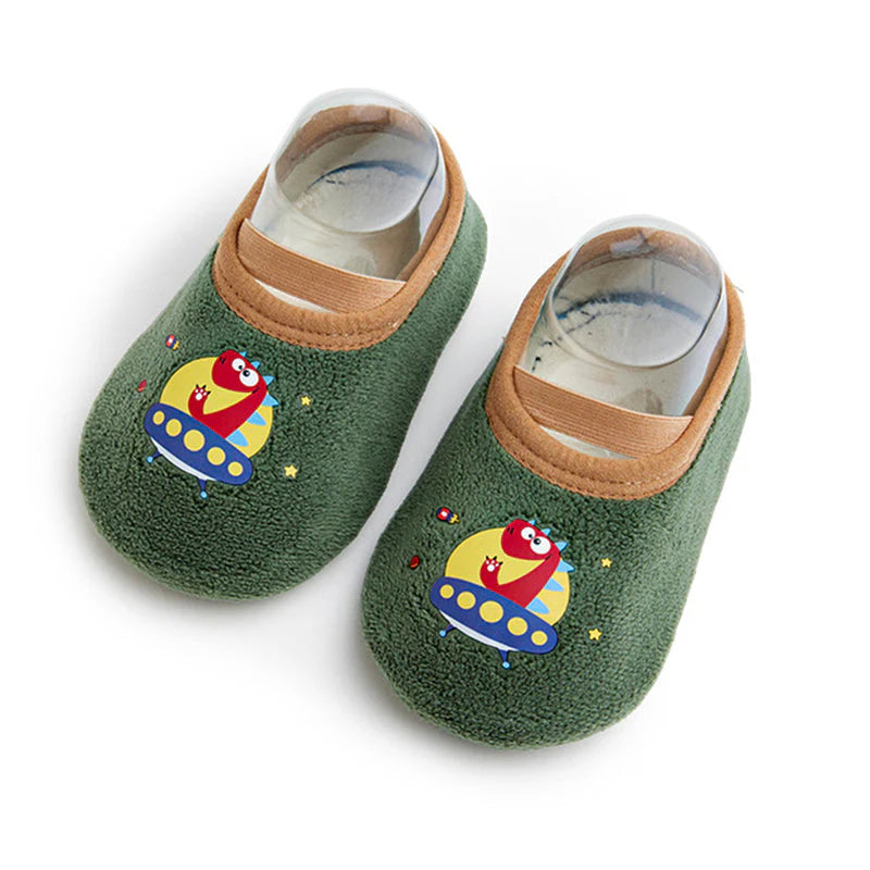 Silné a protiskluzové podlahové ponožky pro miminka