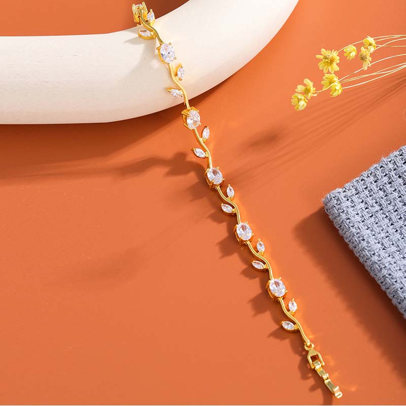 Unikátní náramek s přívěskem pro ženy