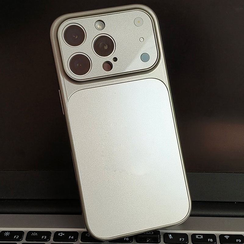 Matný, vodotěsný kryt na telefon s plným pokrytím
